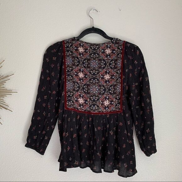 ✨ Hem & Thread Black Floral 3/4 Sleeves Top Small - Picture 7 of 7